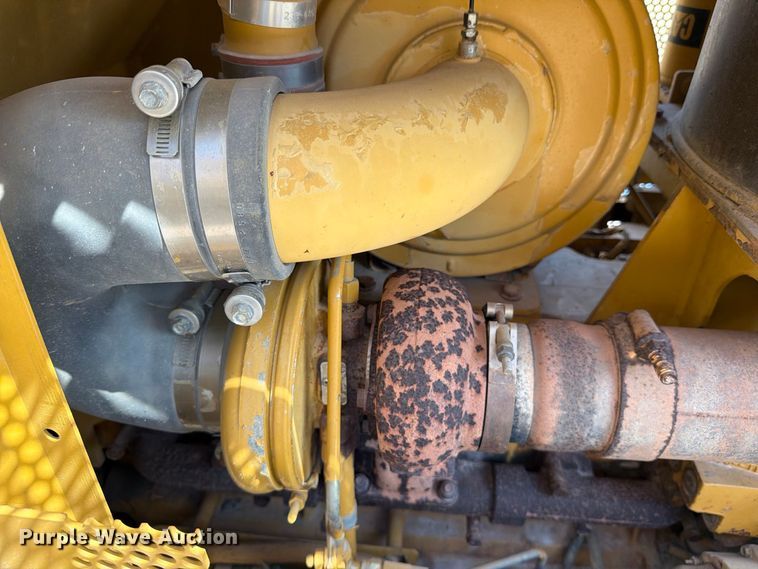 image for item FN3633 2006 Caterpillar D6N LGP tack tractor with pipelayer