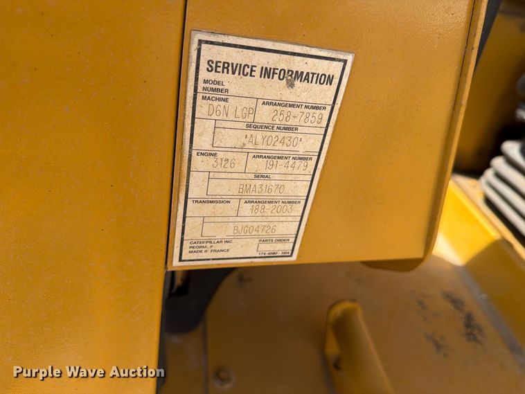 image for item FN3633 2006 Caterpillar D6N LGP tack tractor with pipelayer