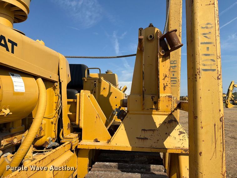 image for item FN3634 1987 Caterpillar D6D with 562 pipelayer