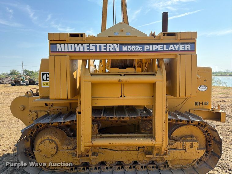 image for item FN3634 1987 Caterpillar D6D with 562 pipelayer