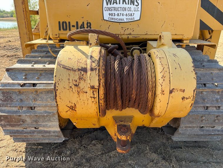 image for item FN3634 1987 Caterpillar D6D with 562 pipelayer