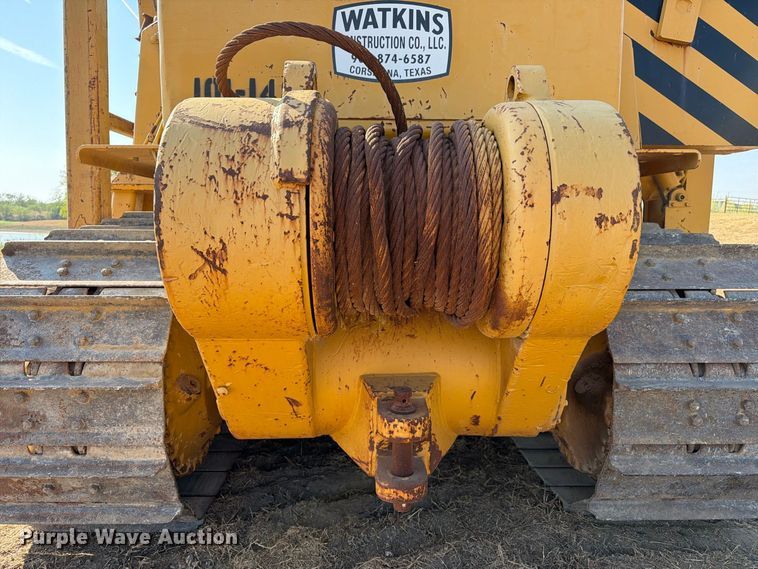image for item FN3634 1987 Caterpillar D6D with 562 pipelayer