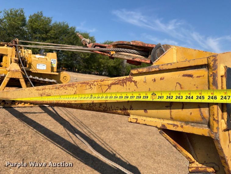 image for item FN3634 1987 Caterpillar D6D with 562 pipelayer