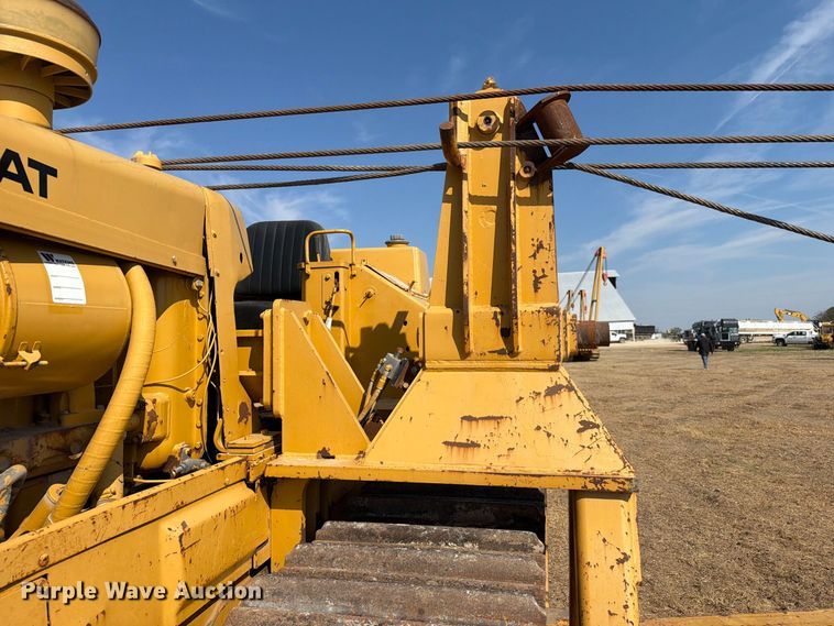 image for item FN3634 1987 Caterpillar D6D with 562 pipelayer