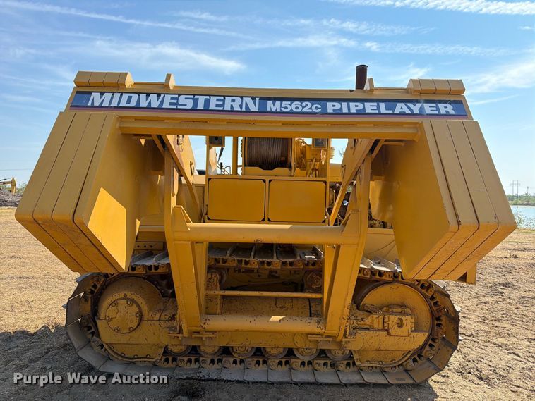 image for item FN3634 1987 Caterpillar D6D with 562 pipelayer