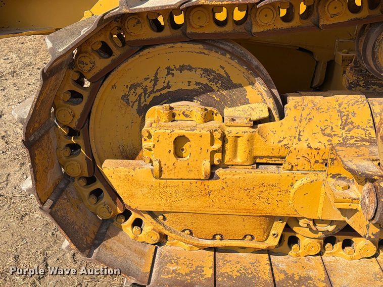 image for item FN3634 1987 Caterpillar D6D with 562 pipelayer