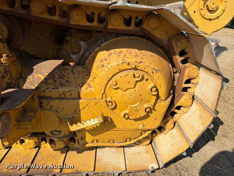image for item FN3634 1987 Caterpillar D6D with 562 pipelayer
