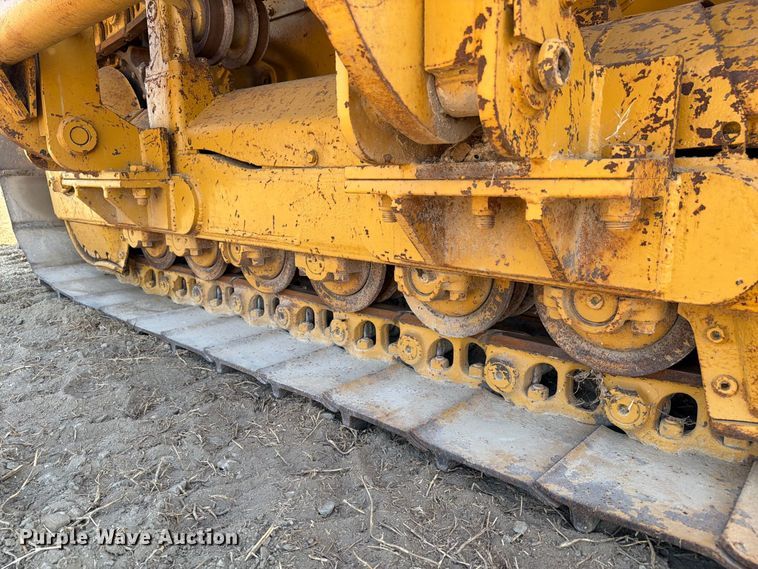 image for item FN3634 1987 Caterpillar D6D with 562 pipelayer