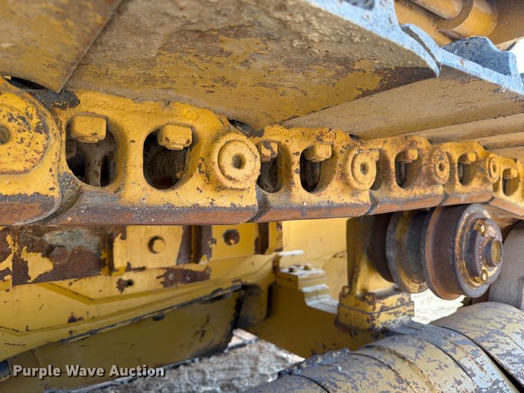 image for item FN3634 1987 Caterpillar D6D with 562 pipelayer
