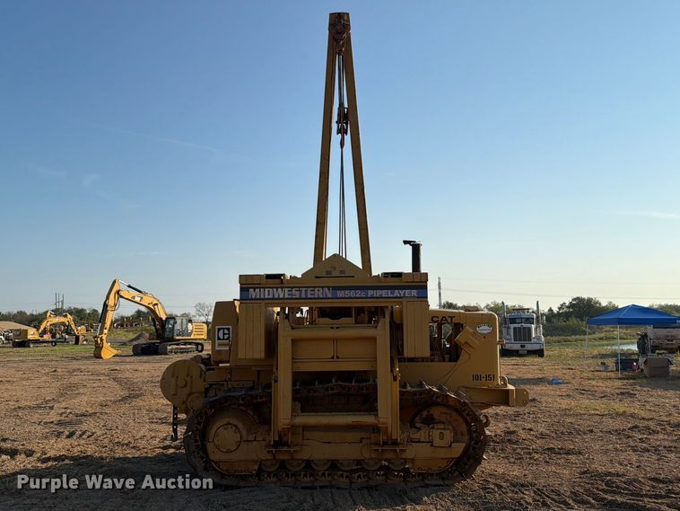 image for item FN3636 1979 Caterpillar D6D with 562 pipelayer