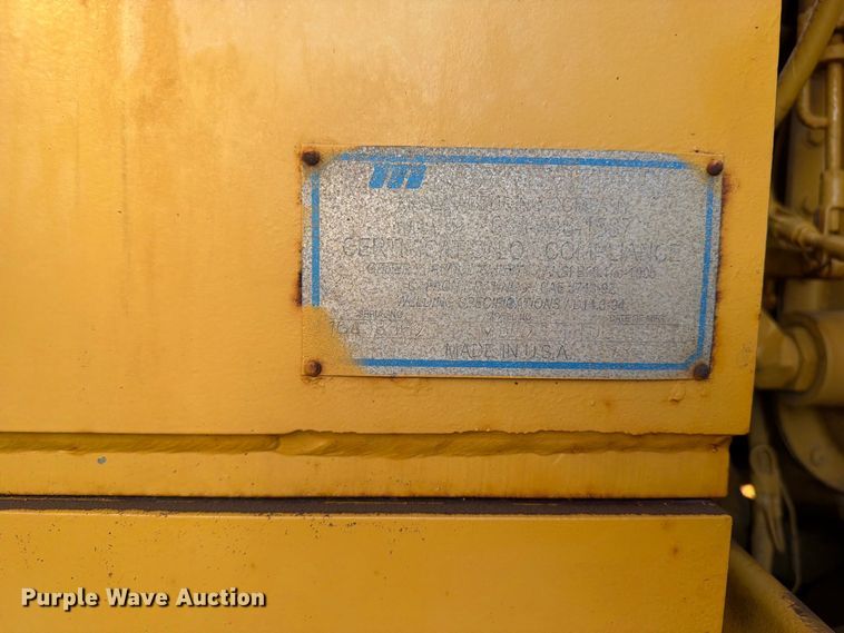 image for item FN3636 1979 Caterpillar D6D with 562 pipelayer