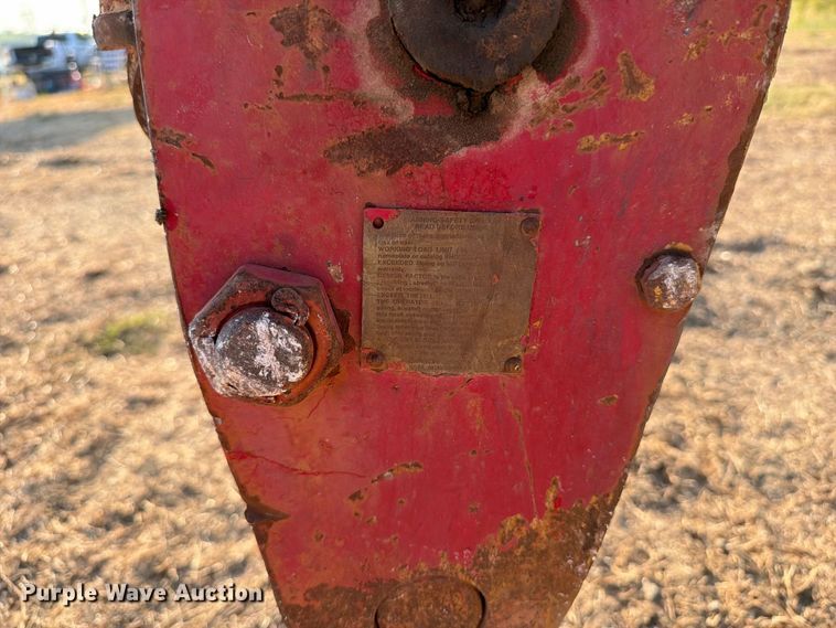 image for item FN3636 1979 Caterpillar D6D with 562 pipelayer
