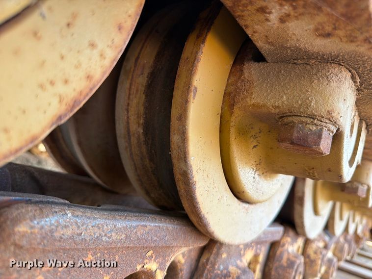 image for item FN3636 1979 Caterpillar D6D with 562 pipelayer