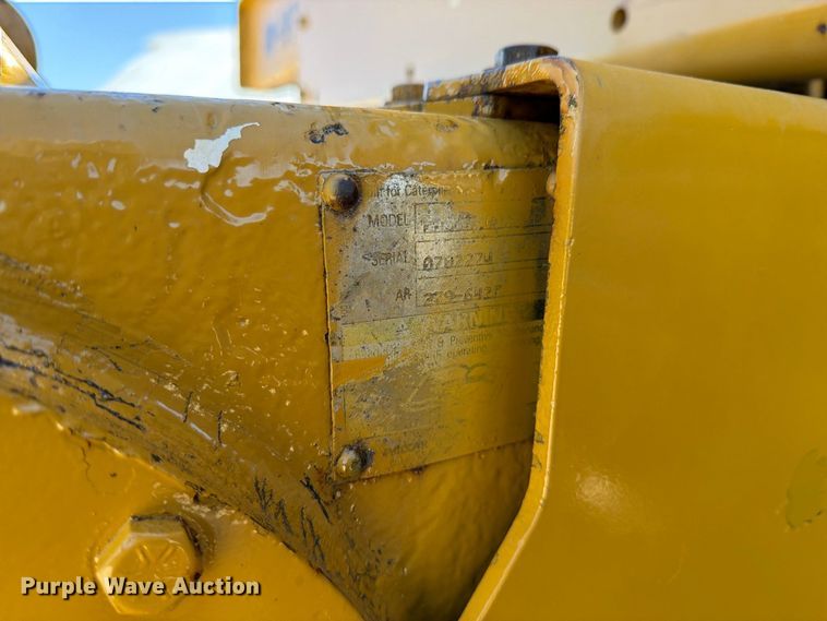 image for item FN3639 2007 Caterpillar D6T LGP pipelayer
