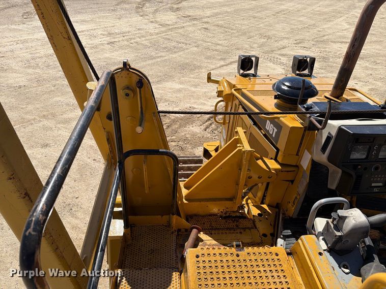 image for item FN3639 2007 Caterpillar D6T LGP pipelayer