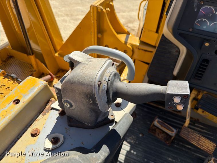 image for item FN3639 2007 Caterpillar D6T LGP pipelayer