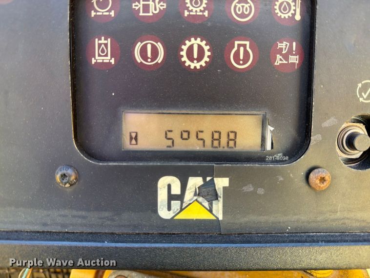 image for item FN3639 2007 Caterpillar D6T LGP pipelayer