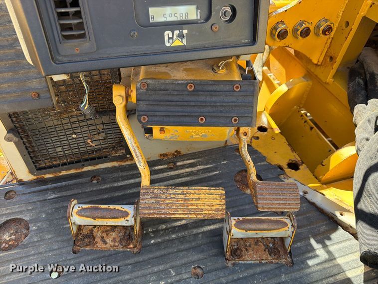 image for item FN3639 2007 Caterpillar D6T LGP pipelayer