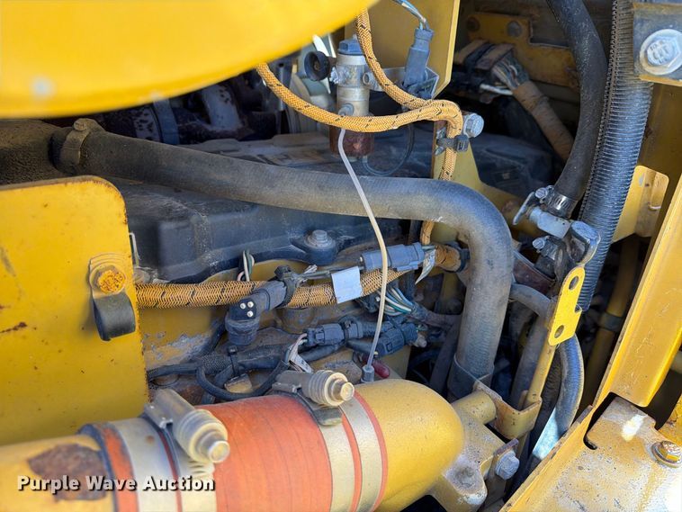 image for item FN3639 2007 Caterpillar D6T LGP pipelayer