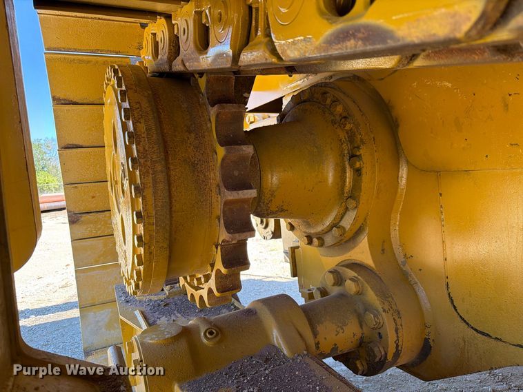 image for item FN3639 2007 Caterpillar D6T LGP pipelayer