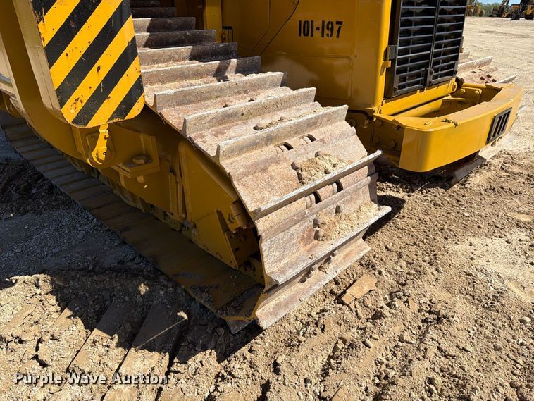 image for item FN3639 2007 Caterpillar D6T LGP pipelayer