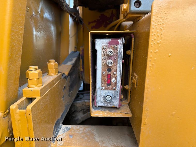 image for item FN3642 Morooka MST1500 track carrier
