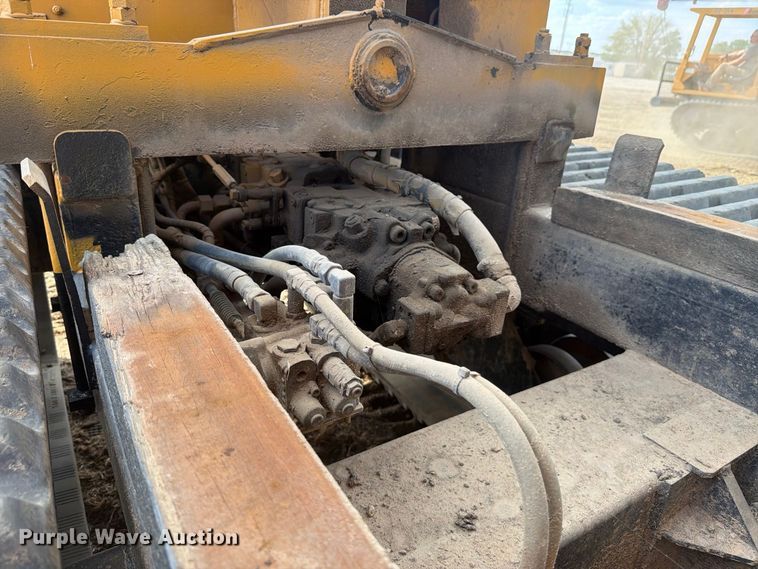 image for item FN3642 Morooka MST1500 track carrier
