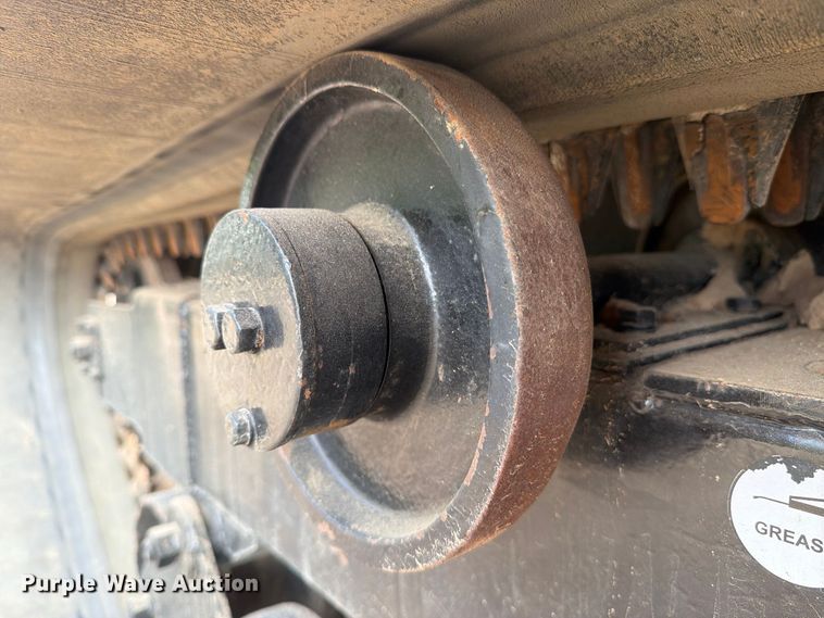 image for item FN3642 Morooka MST1500 track carrier