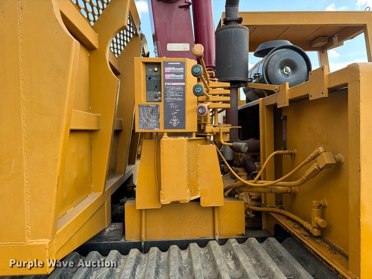 image for item FN3643 Morooka MST1500V track carrier