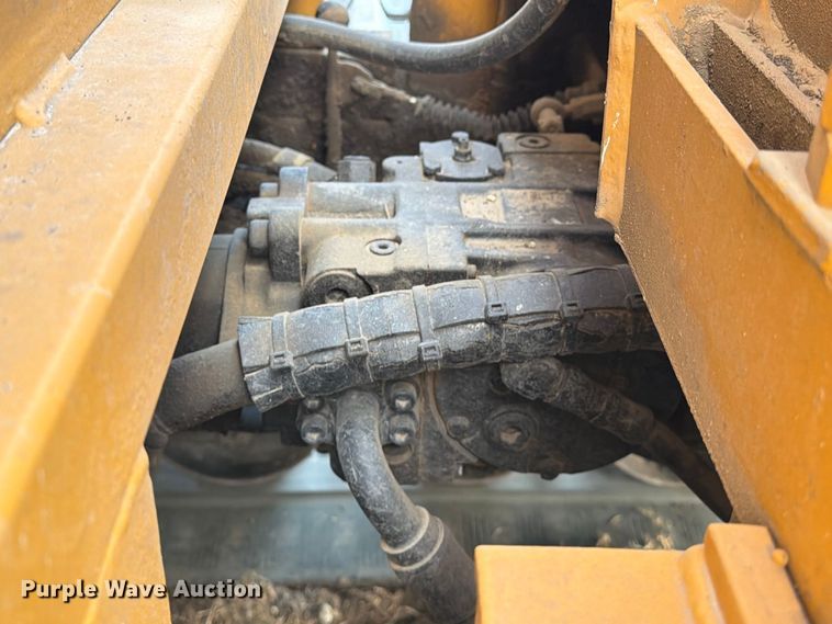 image for item FN3643 Morooka MST1500V track carrier