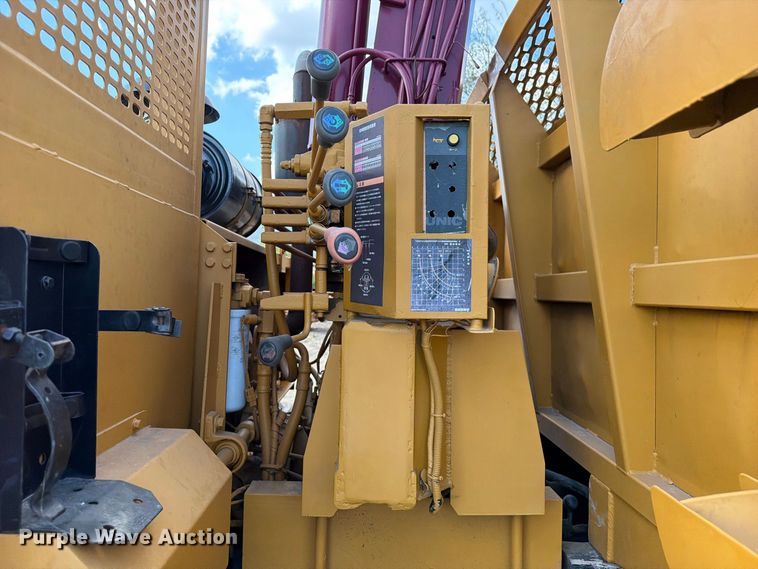 image for item FN3643 Morooka MST1500V track carrier