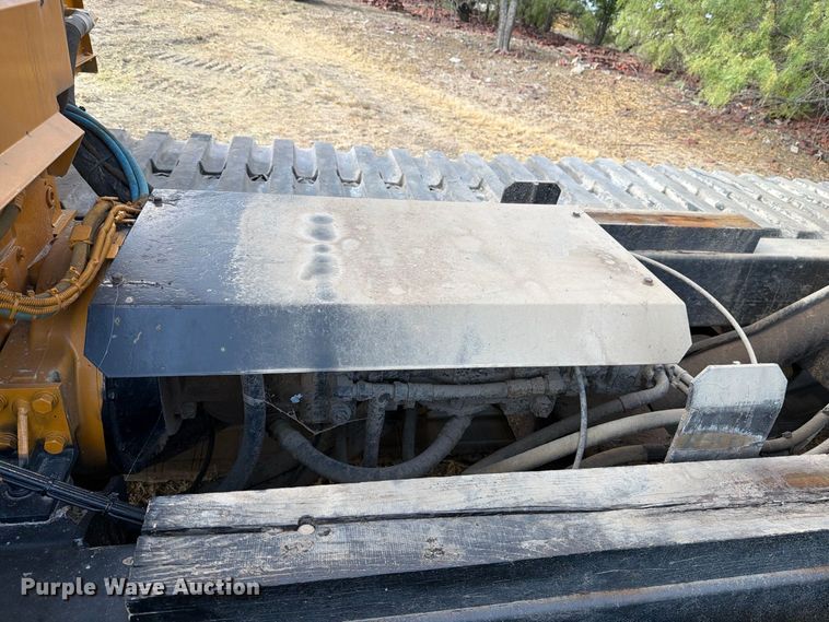 image for item FN3645 2013 Morooka MST2200 track carrier