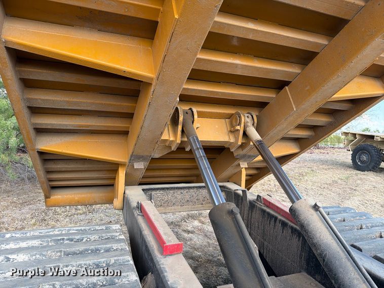 image for item FN3645 2013 Morooka MST2200 track carrier