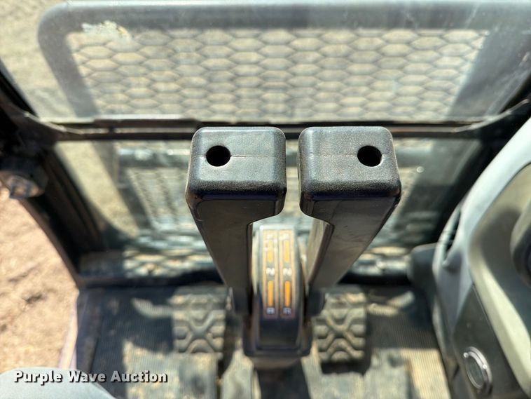 image for item FN3645 2013 Morooka MST2200 track carrier