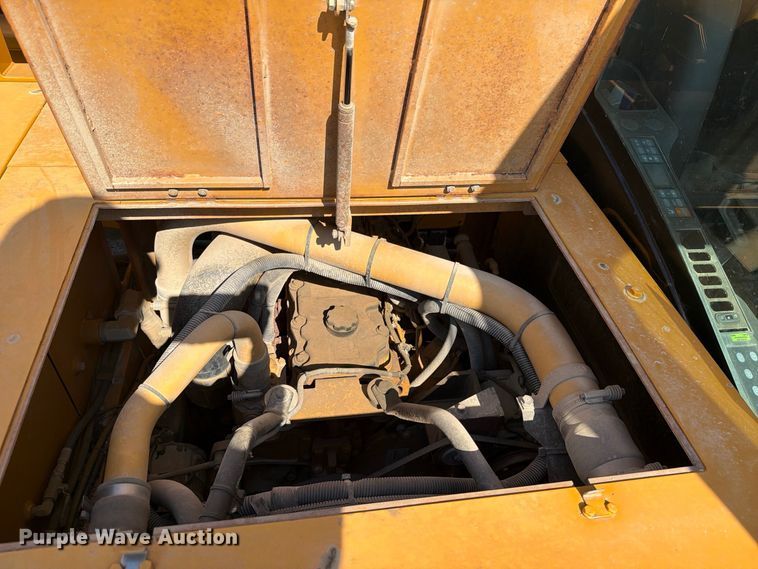 image for item FN3645 2013 Morooka MST2200 track carrier