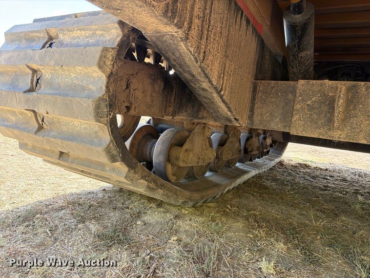 image for item FN3645 2013 Morooka MST2200 track carrier