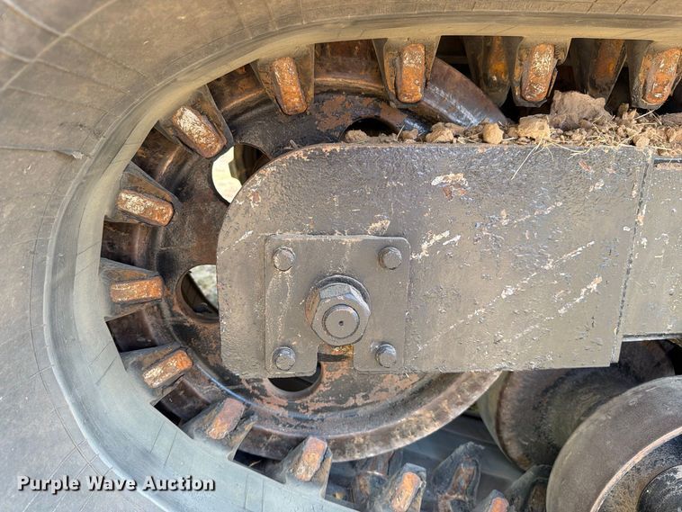 image for item FN3645 2013 Morooka MST2200 track carrier