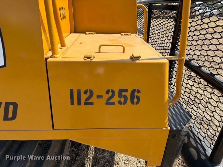 image for item FN3646 2015 Morooka MST2200 track carrier