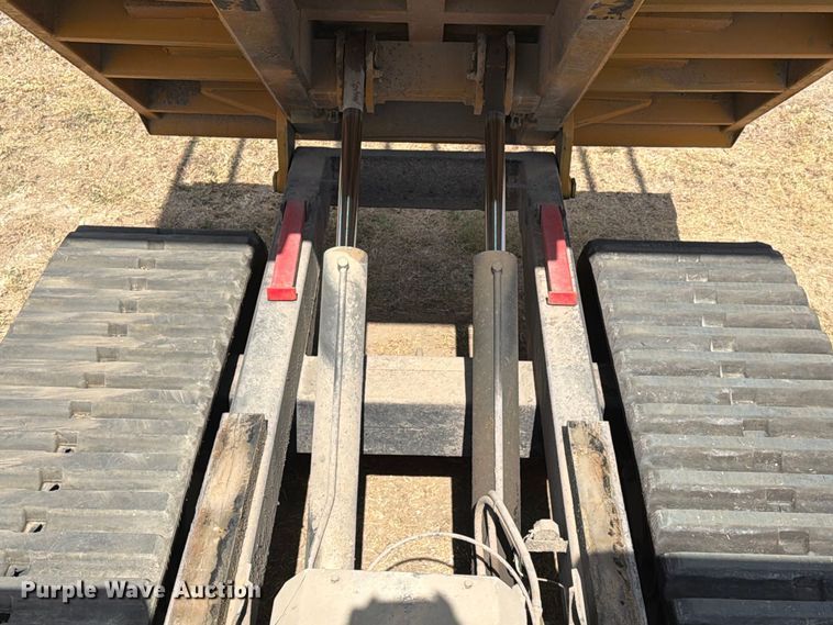 image for item FN3646 2015 Morooka MST2200 track carrier
