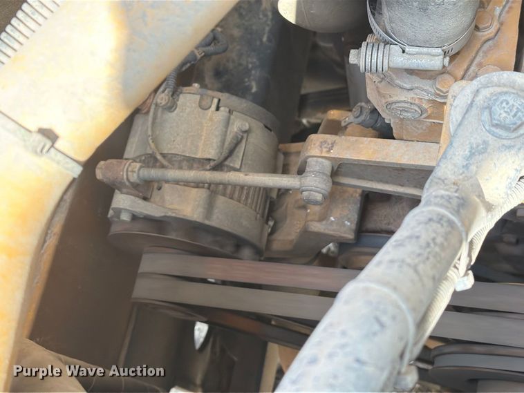 image for item FN3646 2015 Morooka MST2200 track carrier