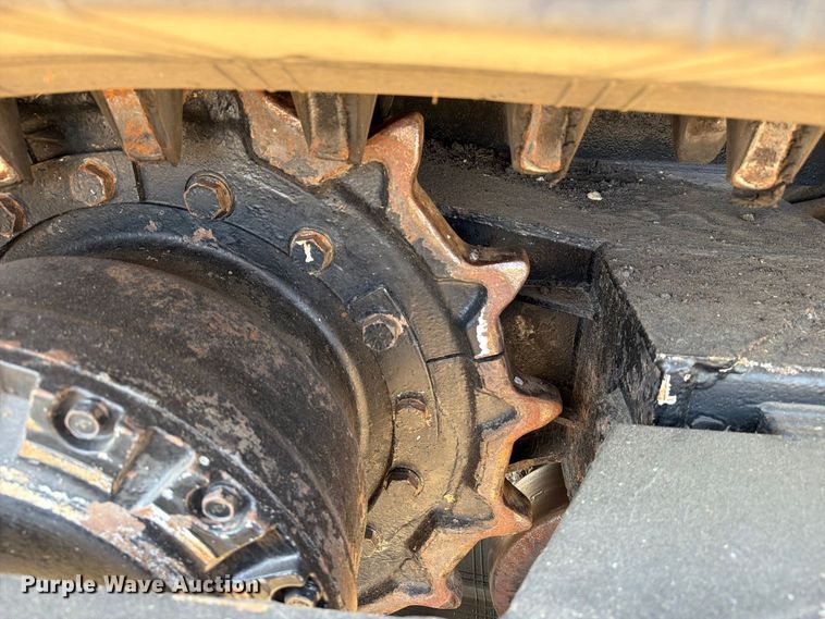 image for item FN3646 2015 Morooka MST2200 track carrier