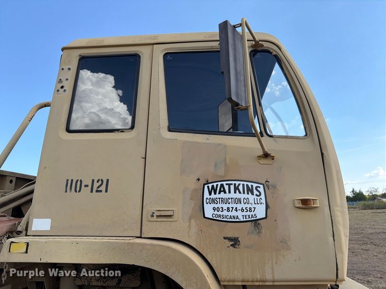 image for item FN3651 1997 Stewart & Stevenson flatbed truck