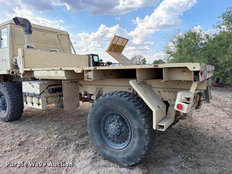 image for item FN3651 1997 Stewart & Stevenson flatbed truck
