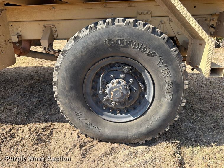 image for item FN3651 1997 Stewart & Stevenson flatbed truck