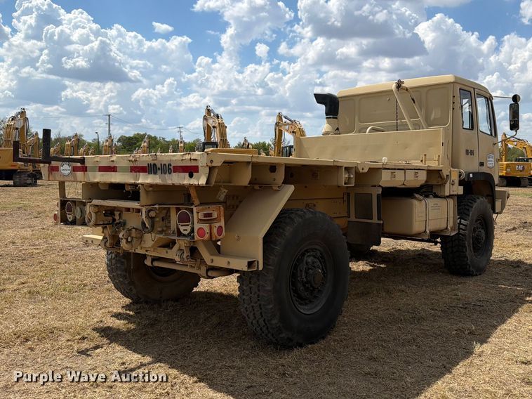 image for item FN3652 1998 Stewart & Stevenson flatbed truck