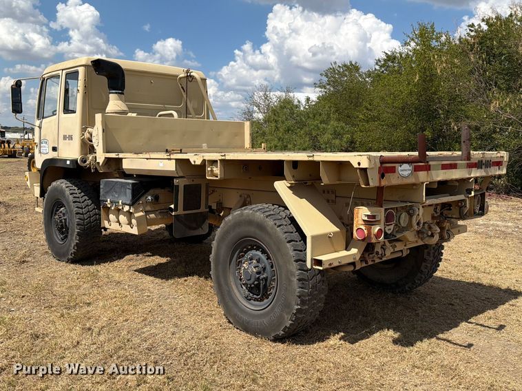 image for item FN3652 1998 Stewart & Stevenson flatbed truck