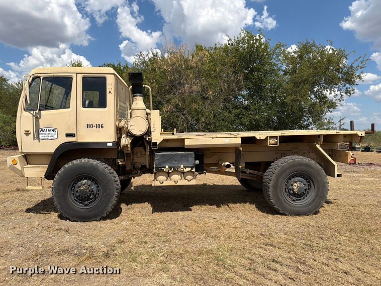 image for item FN3652 1998 Stewart & Stevenson flatbed truck