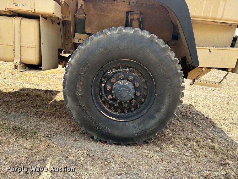 image for item FN3652 1998 Stewart & Stevenson flatbed truck