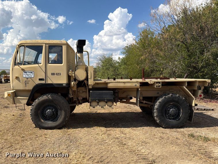 image for item FN3653 1994 Stewart & Stevenson flatbed truck