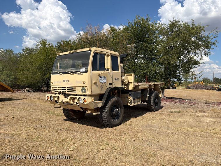 image for item FN3653 1994 Stewart & Stevenson flatbed truck